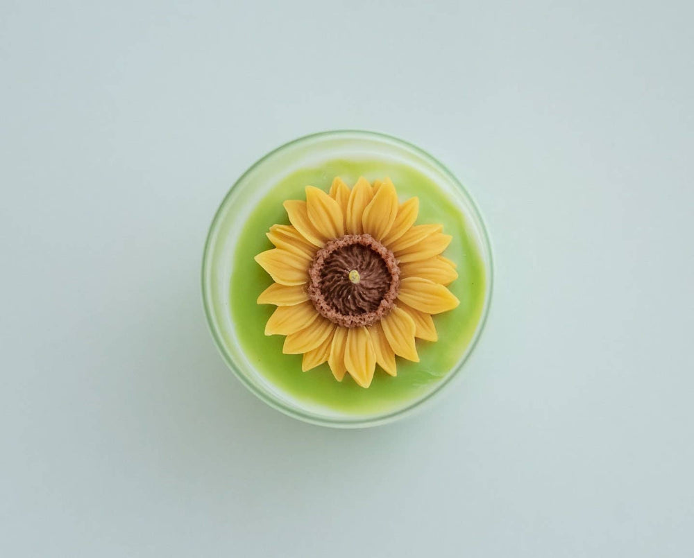 Top view of soy sunflower candle